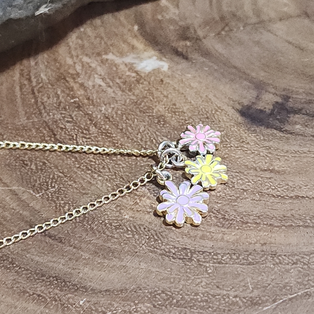 Vintage Crew Cuts Daisy Charm Necklace - Picture 2 of 10